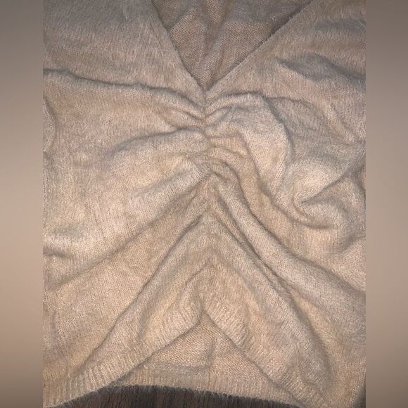 Hollister Women's Dark Tan Fuzzy Soft Knit Ruched Front Crop Sweater - Picture 2 of 2